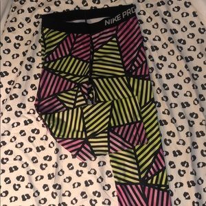 Nike pro workout capris